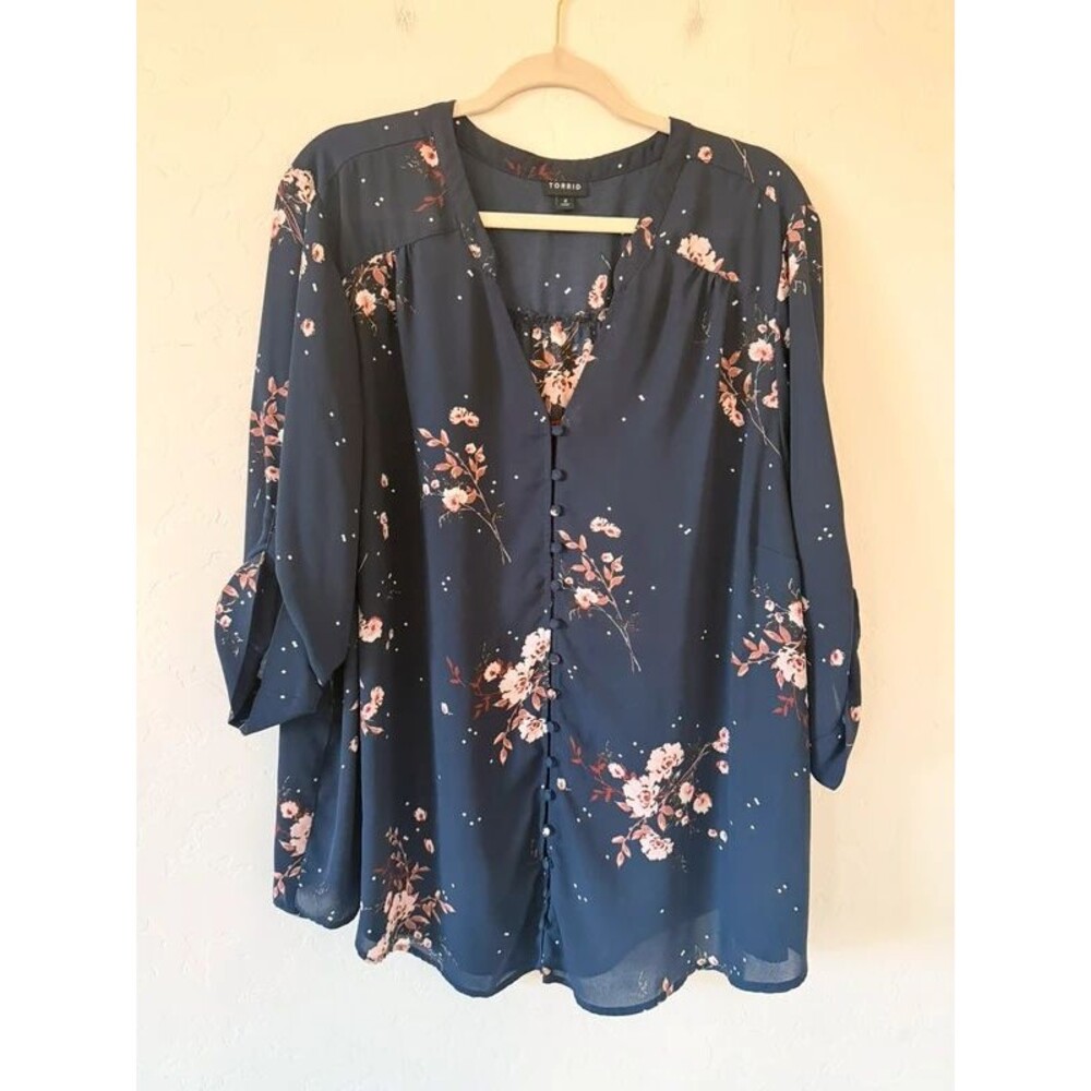 Torrid Floral Blouse Size 4